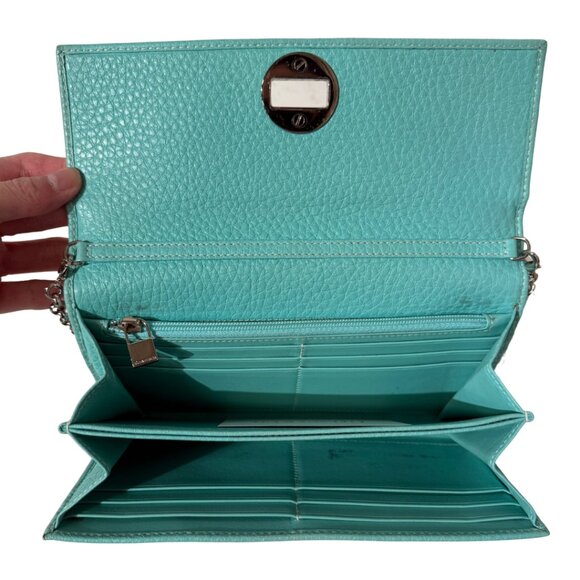 Tiffany & Co. Turn Lock Chain Wallet Elegant Turquoise Leather - Picture 3 of 4